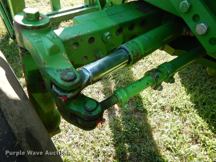 image for item FN9285 1983 John Deere 2750  tractor