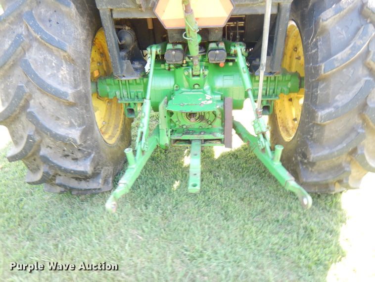 image for item FN9285 1983 John Deere 2750  tractor