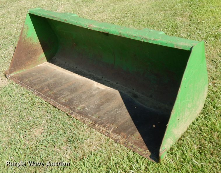 image for item FN9285 1983 John Deere 2750  tractor