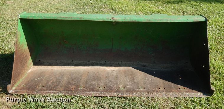 image for item FN9285 1983 John Deere 2750  tractor