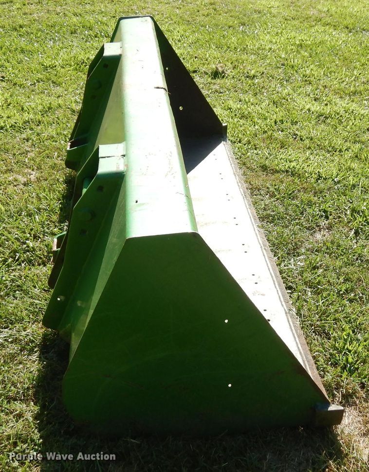 image for item FN9285 1983 John Deere 2750  tractor