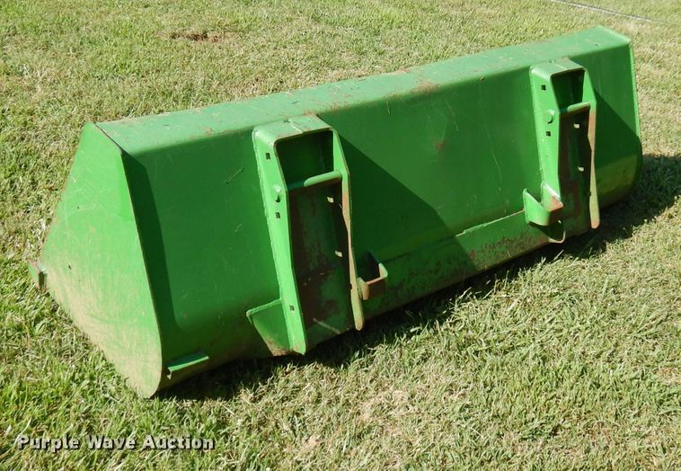 image for item FN9285 1983 John Deere 2750  tractor