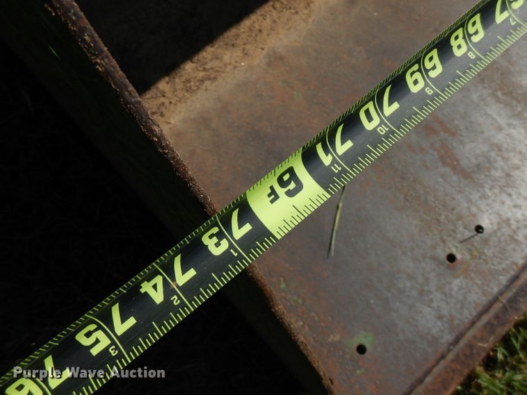 image for item FN9285 1983 John Deere 2750  tractor