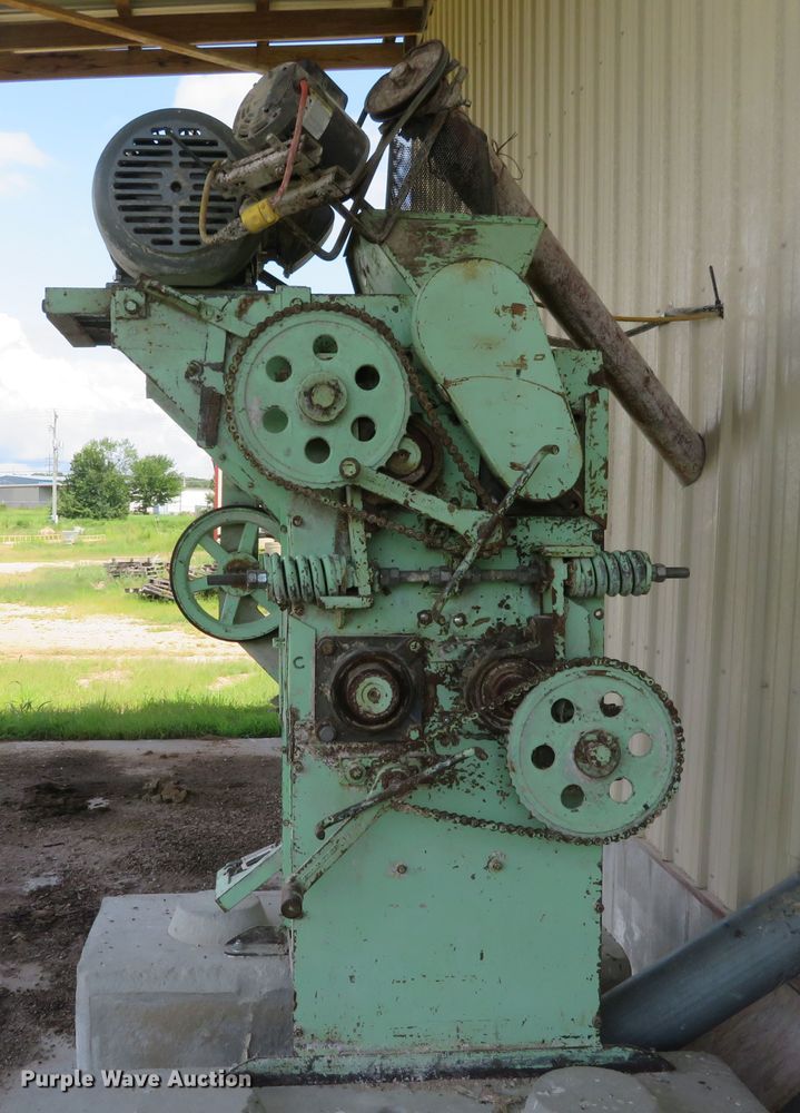 image for item GI9185 Roskamp J roller mill