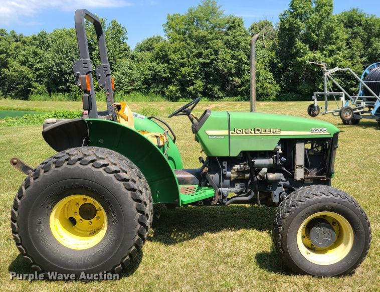 image for item GP9229 John Deere 5205  tractor
