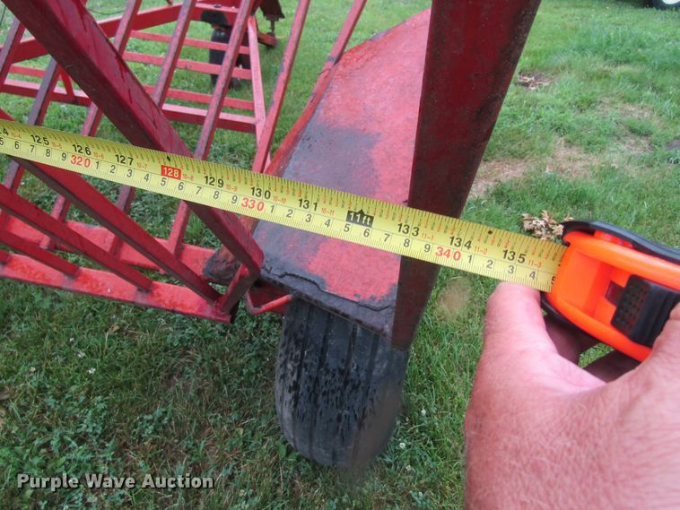 image for item GQ9047 E-Z Trail bale transporter