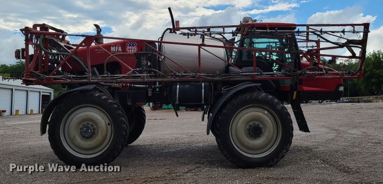 image for item GT9213 2008 Case IH Patriot 3320 sprayer