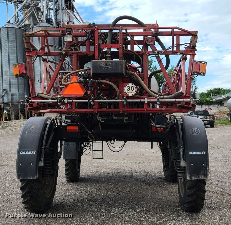 image for item GT9213 2008 Case IH Patriot 3320 sprayer