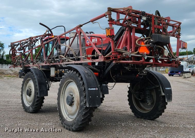 image for item GT9213 2008 Case IH Patriot 3320 sprayer