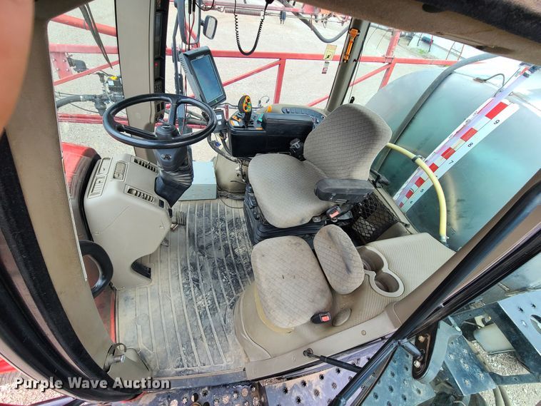 image for item GT9213 2008 Case IH Patriot 3320 sprayer