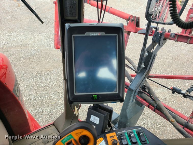 image for item GT9213 2008 Case IH Patriot 3320 sprayer