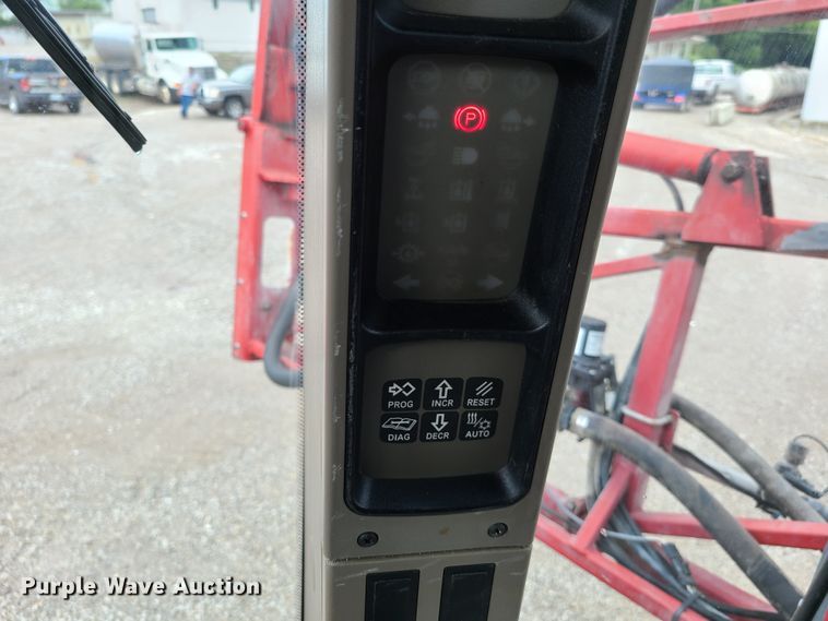 image for item GT9213 2008 Case IH Patriot 3320 sprayer