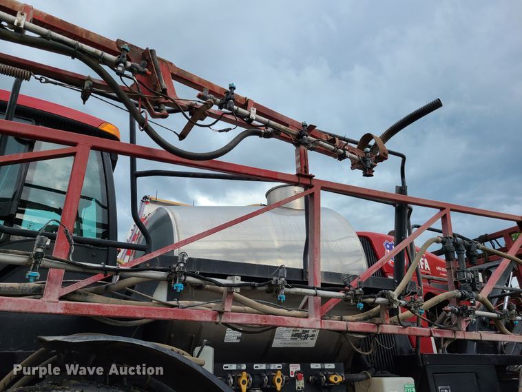image for item GT9213 2008 Case IH Patriot 3320 sprayer