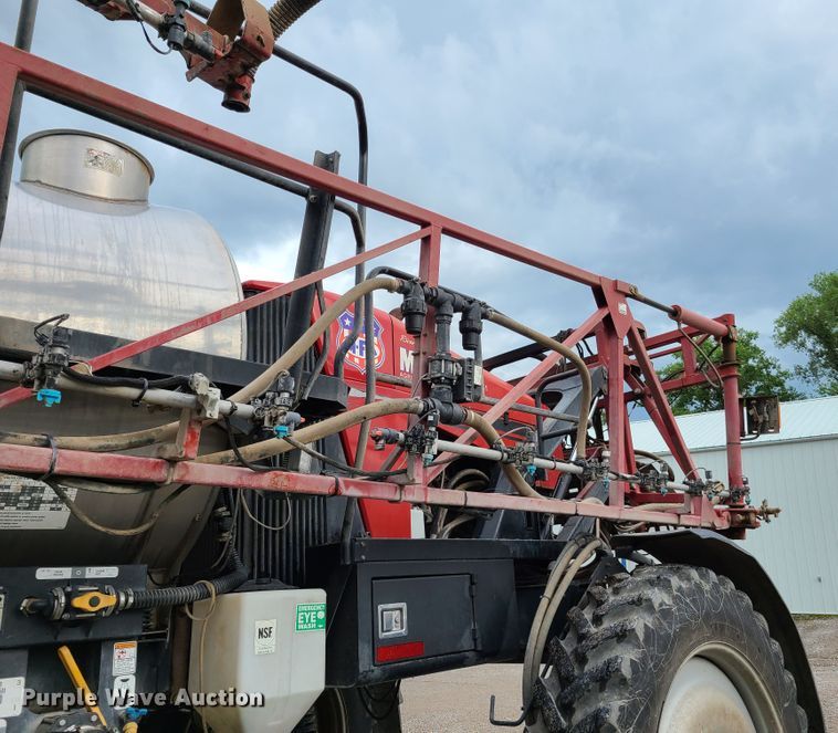 image for item GT9213 2008 Case IH Patriot 3320 sprayer