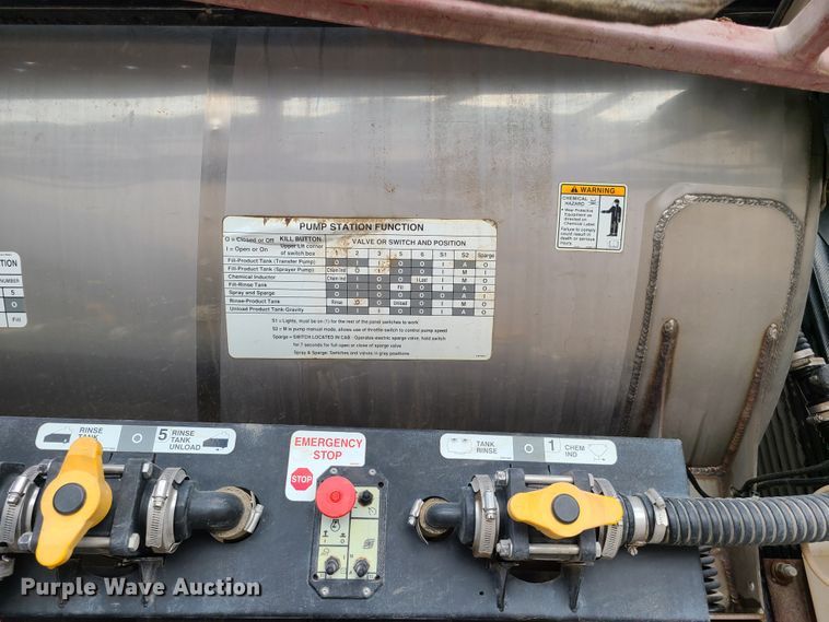 image for item GT9213 2008 Case IH Patriot 3320 sprayer