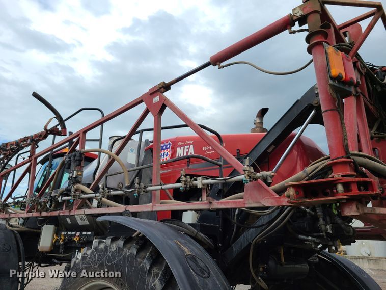 image for item GT9213 2008 Case IH Patriot 3320 sprayer