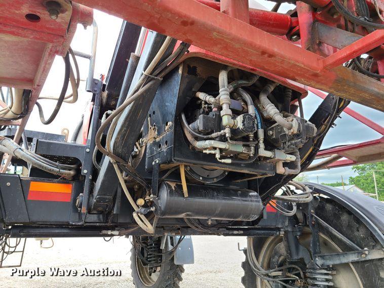 image for item GT9213 2008 Case IH Patriot 3320 sprayer
