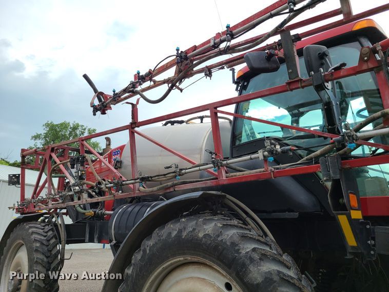 image for item GT9213 2008 Case IH Patriot 3320 sprayer