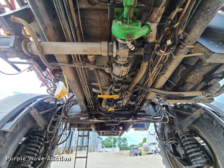 image for item GT9213 2008 Case IH Patriot 3320 sprayer