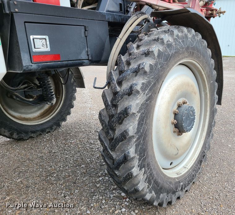 image for item GT9213 2008 Case IH Patriot 3320 sprayer