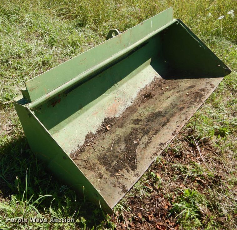 image for item GV9168 John Deere 48 loader