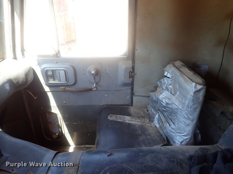 image for item GV9618 1976 Freightliner 6342T  grain truck