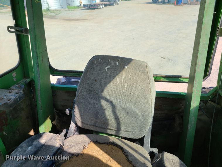 image for item GX9248 1971 John Deere 7020  4WD tractor