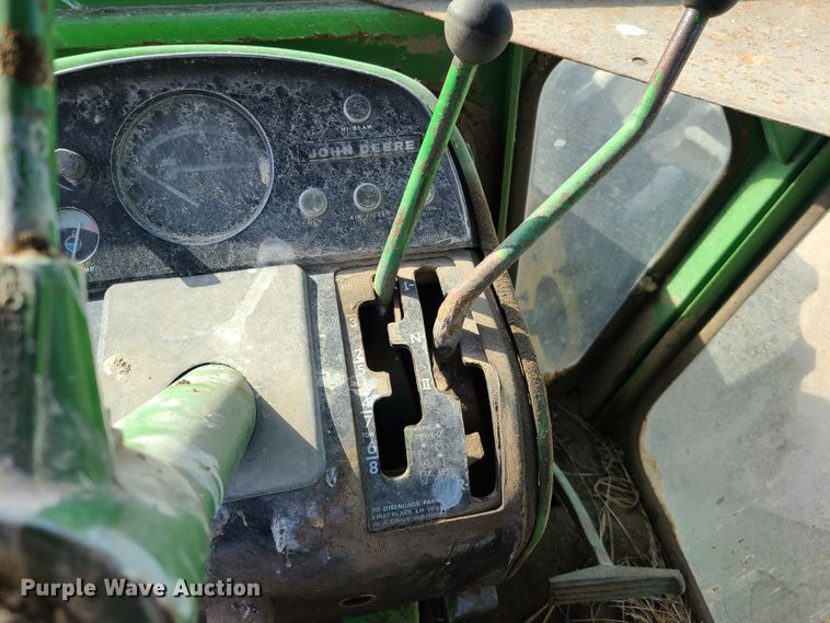 image for item GX9248 1971 John Deere 7020  4WD tractor