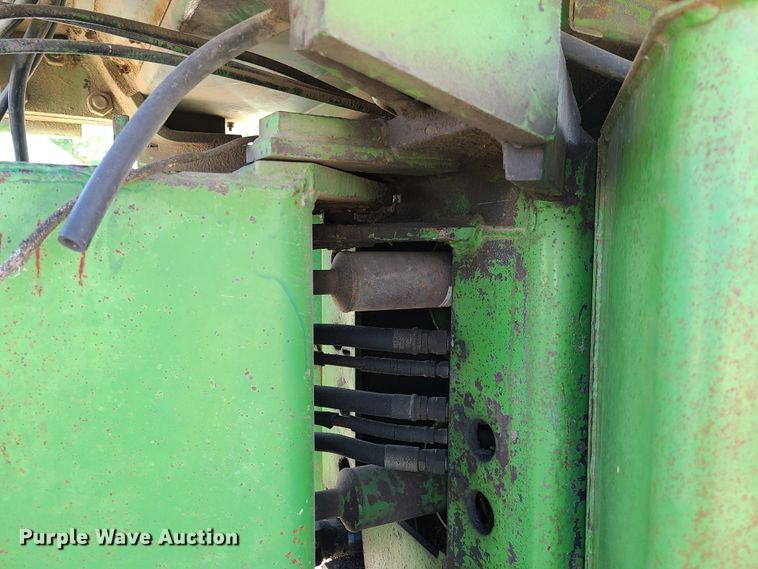 image for item GX9248 1971 John Deere 7020  4WD tractor