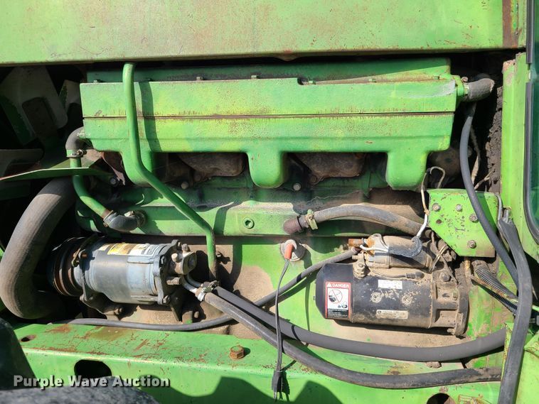 image for item GX9248 1971 John Deere 7020  4WD tractor