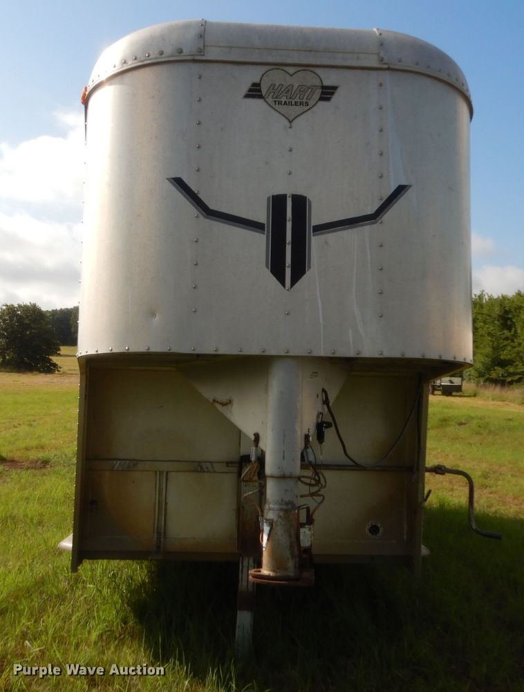 image for item HB9261 1996 Hart Alumina horse trailer