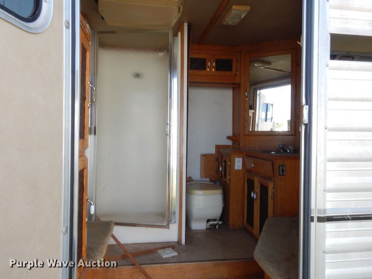 image for item HB9261 1996 Hart Alumina horse trailer