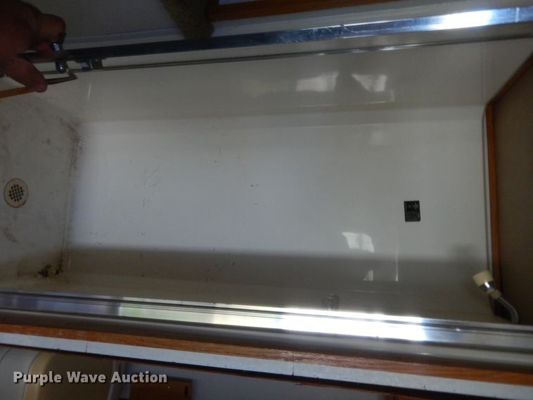 image for item HB9261 1996 Hart Alumina horse trailer