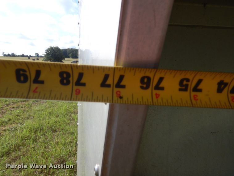 image for item HB9261 1996 Hart Alumina horse trailer