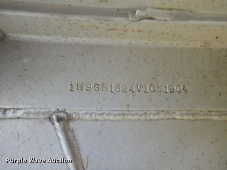 image for item HB9261 1996 Hart Alumina horse trailer