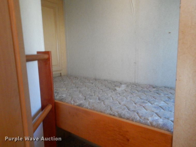 image for item HB9262 2004 Trails West Sierra horse trailer