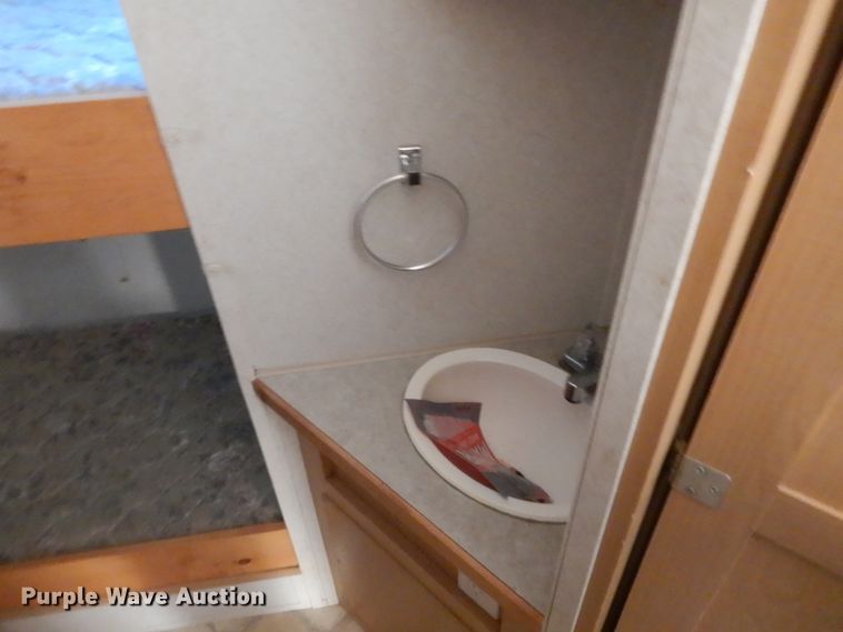 image for item HB9262 2004 Trails West Sierra horse trailer