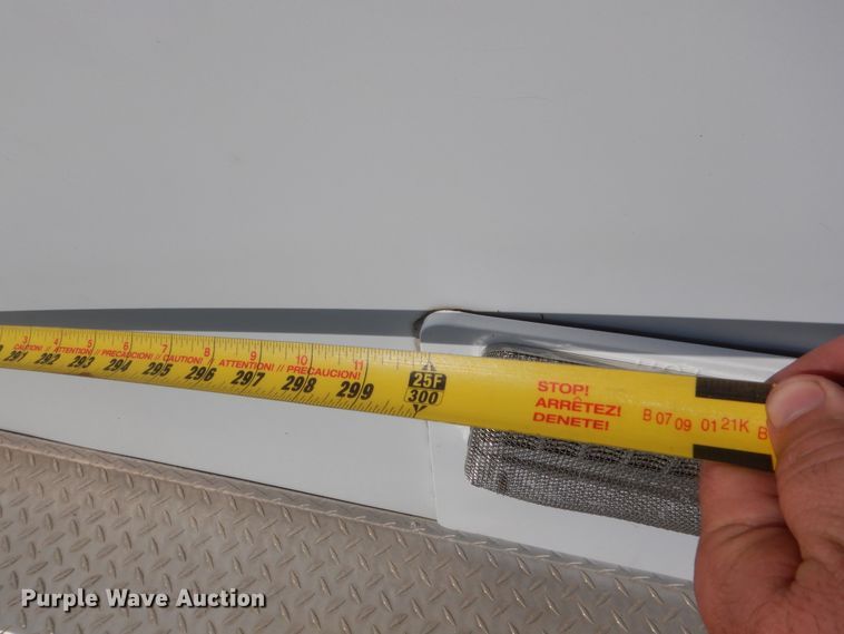 image for item HB9262 2004 Trails West Sierra horse trailer