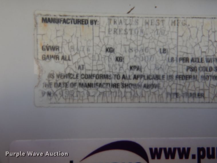 image for item HB9262 2004 Trails West Sierra horse trailer