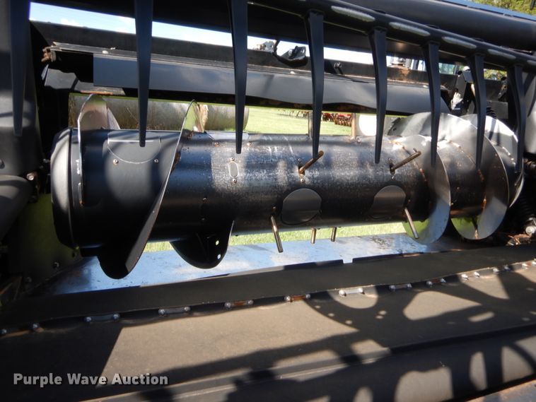 image for item HB9267 2011 Case IH 2142 draper head