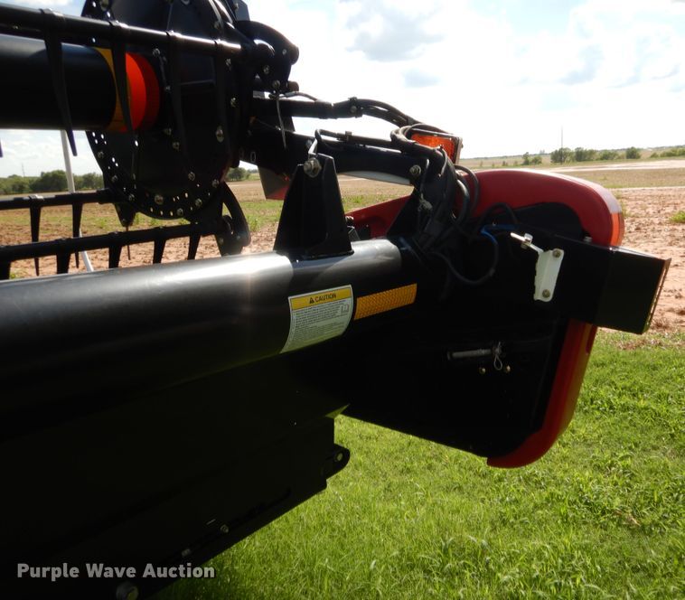 image for item HB9267 2011 Case IH 2142 draper head