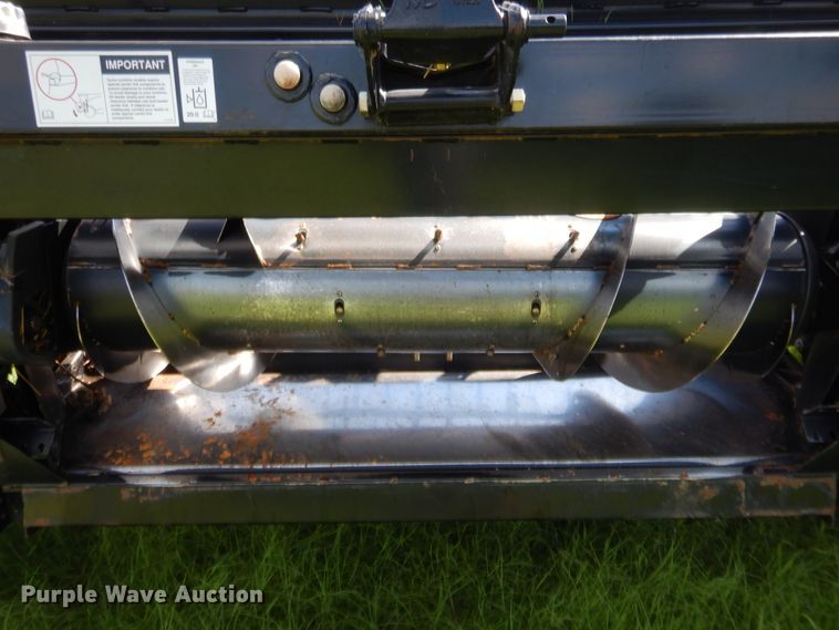 image for item HB9267 2011 Case IH 2142 draper head