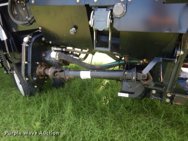 image for item HB9267 2011 Case IH 2142 draper head