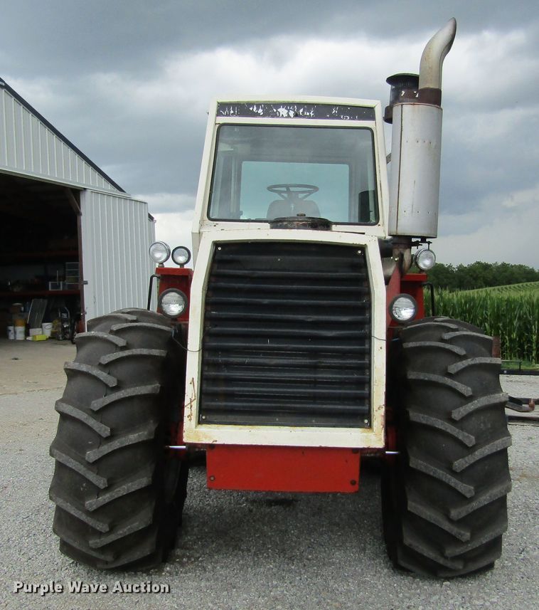 image for item HM9715 1976 Case 2670  4WD tractor