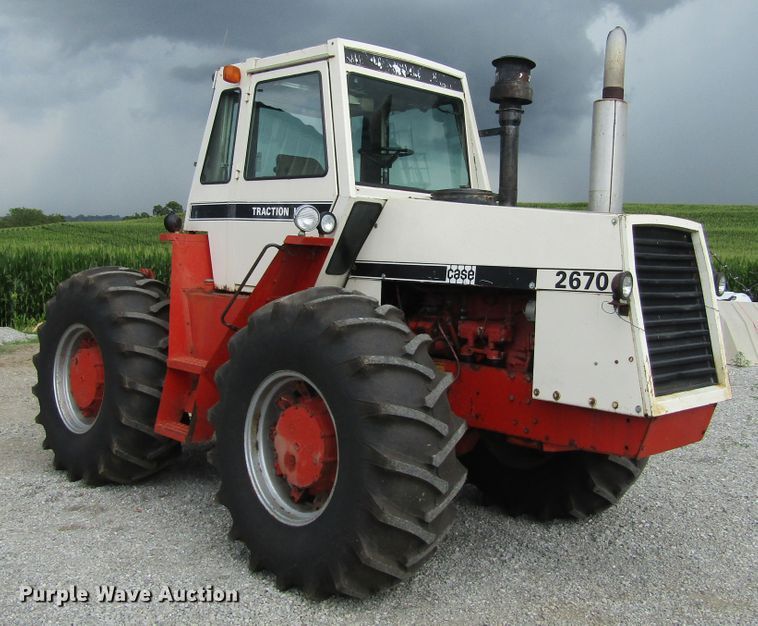 image for item HM9715 1976 Case 2670  4WD tractor