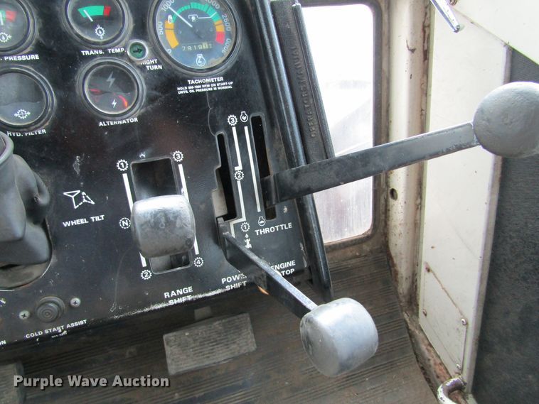 image for item HM9715 1976 Case 2670  4WD tractor