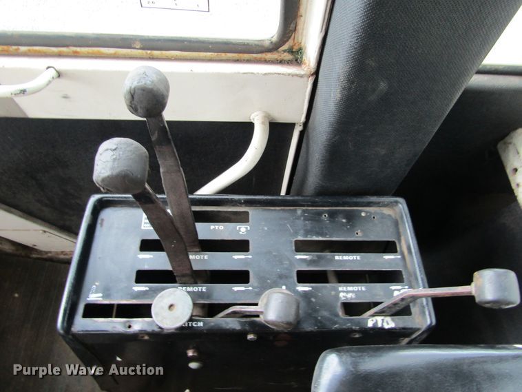 image for item HM9715 1976 Case 2670  4WD tractor