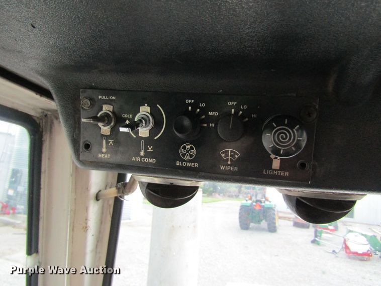 image for item HM9715 1976 Case 2670  4WD tractor