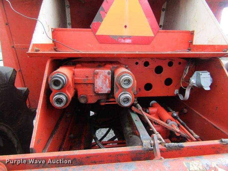 image for item HM9715 1976 Case 2670  4WD tractor