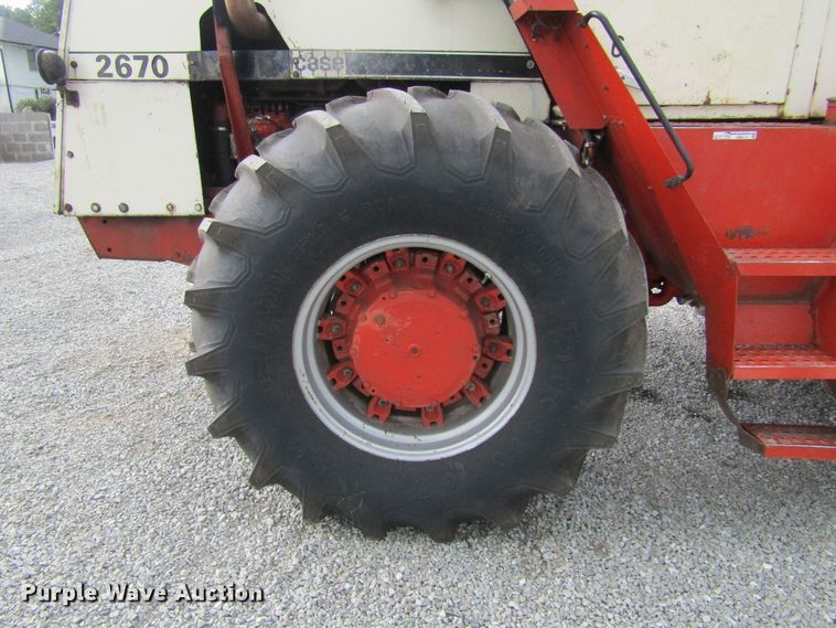 image for item HM9715 1976 Case 2670  4WD tractor